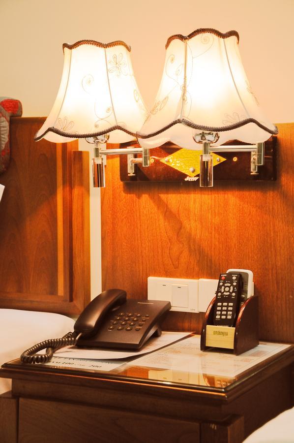 Hoa Hong 2 Hotel Ханой Екстер'єр фото